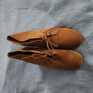 10 Suede lace up bootie